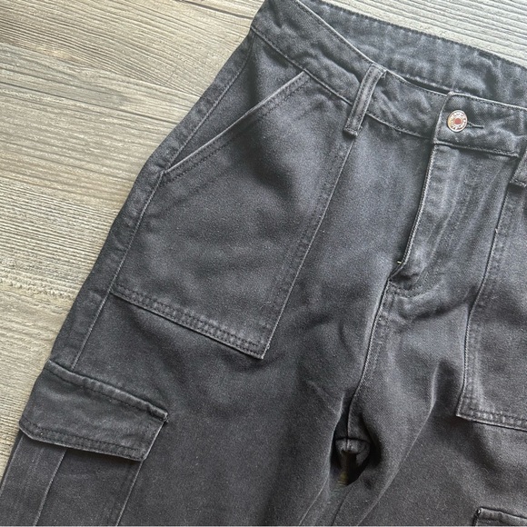 Cargo Jeans - Picture 3 of 5